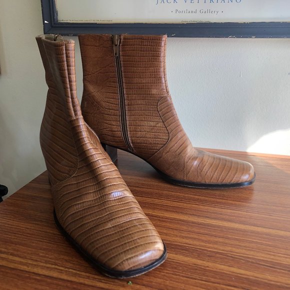 Talbot's Leather Bootie Reptile size 8N Side Zip - Picture 1 of 8